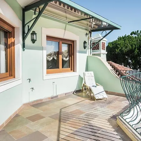Sleeps 15 With Pool Air Con And Wifi Villa
