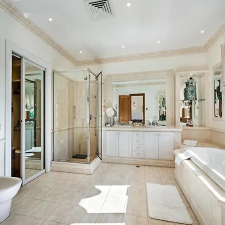 Sleeps 15 With Pool Air Con And Wifi Quinta do Lago